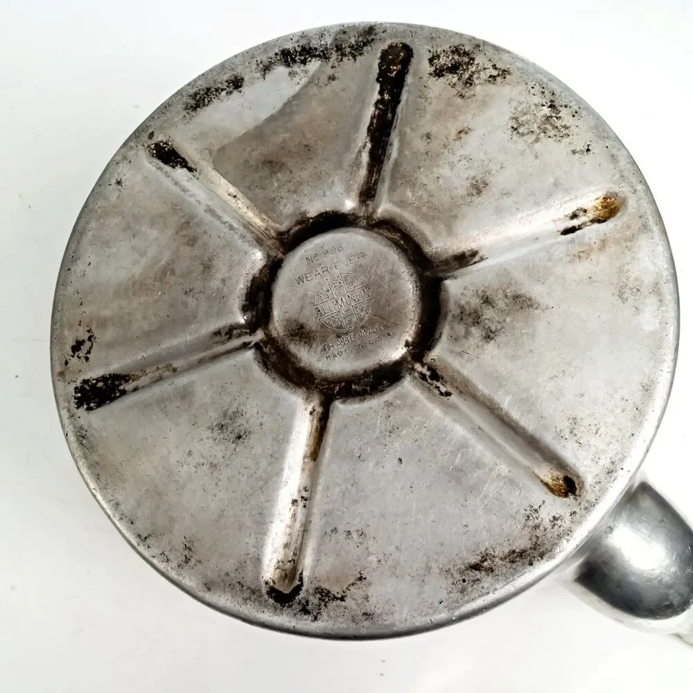 Vintage Large Wear-Ever No. 906 Aluminum 4 Qt  Kettle With Folding Handle